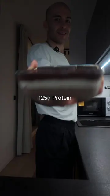 Why I don’t drink protein shakes (125 g protein Oreo peanut butter yogurt bowl) 