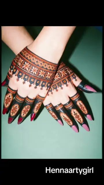 New trending mehndi design❤️❣️🌸 Beautiful geometric design  #mehndi #henna  #de
