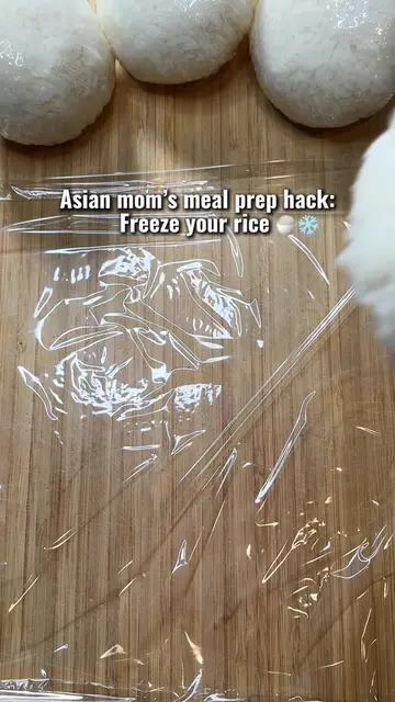 ❄️🍚 Freezing rice is a huge time saver. Cook a big batch once a week, and you’l