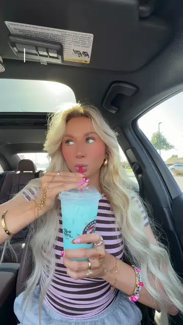 THIS DRINK IS SWEET & CREAMY PERFECTIONNN🧁🧁🩵🩵🍭🍭✨ #7brew #7breworder #7brew