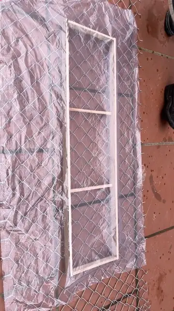 What happens when you combine iron mesh and cement? The result is an incredible 