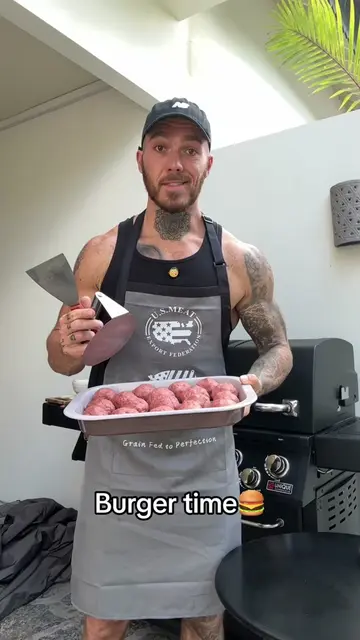 Cooked with @Unique Outdoor Living 🔥🍔