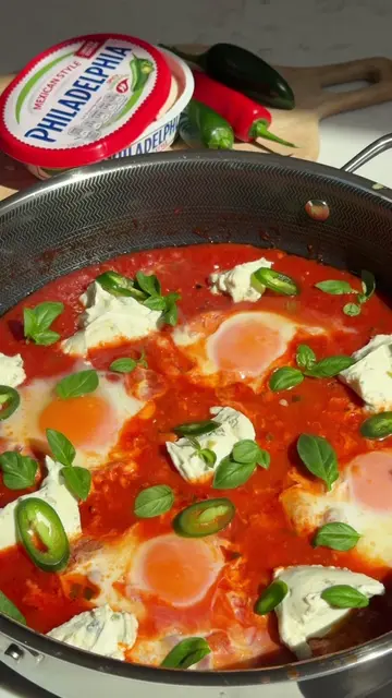 ad The Perfect Brunch Date 🍳🌹 If you ask me, the perfect at home brunch has to