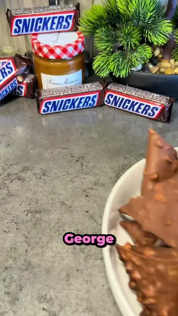 George’s new favourite chocolate snack 🍫🐷 #EasyRecipe #chocolatedessert #snick