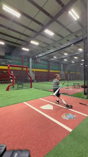 Fixing the ultimate drop-barrel habit! ⚾️💥 "Dumping the barrel" happens when a 