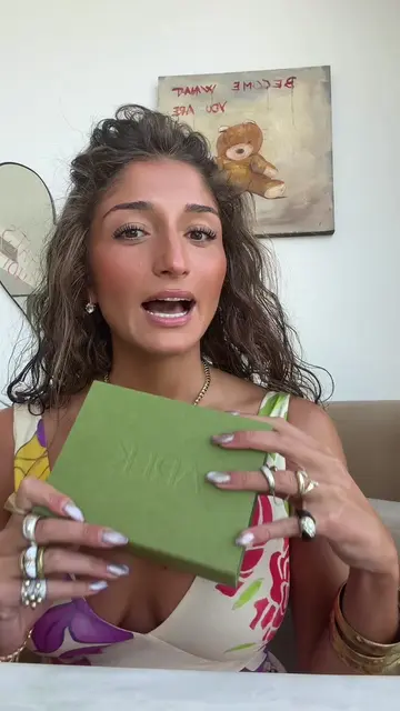 Hand chain unboxing from Arek. My wishlist from there is LONG. I linked in shopm