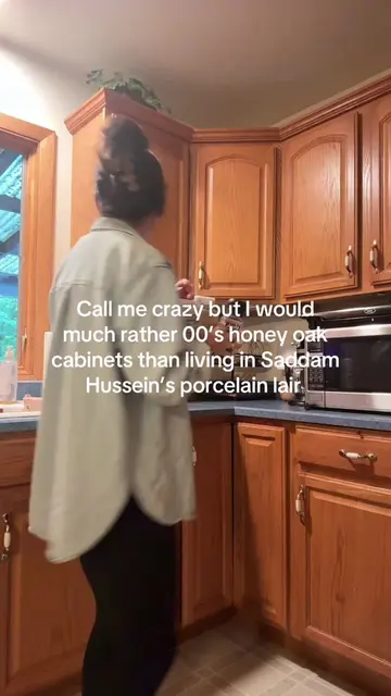 IFYKYK 😂 That woman’s house was objectively cold and also probably really slipp
