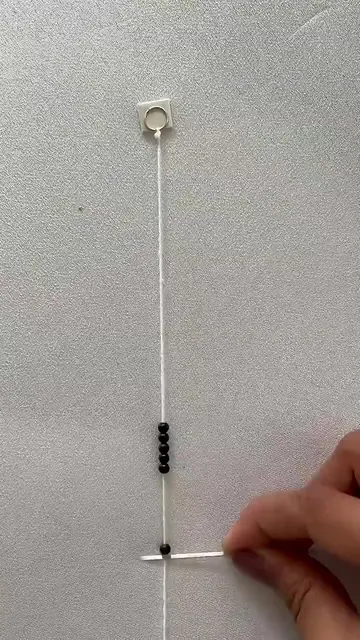Diy black beaded necklace...