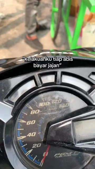 setiap ada pengeluaran aku selalu biasain buat catet, supaya aku tau pengeluaran