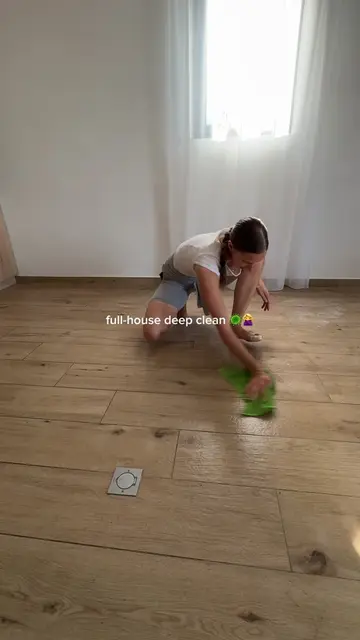 Scrubbing away all my problems 💅 #CleanTok #cleaningmotivation #cleanwithme #de