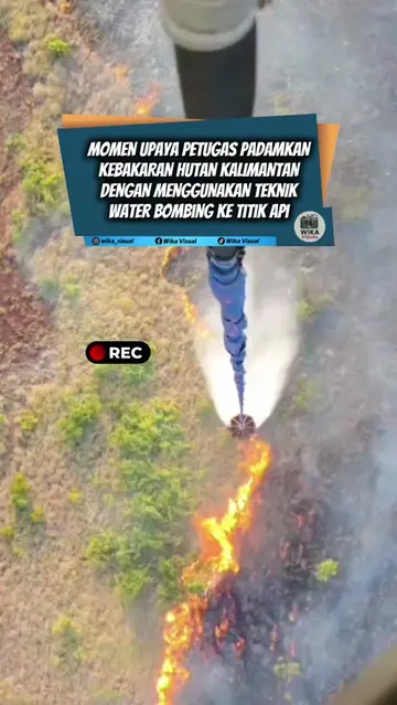 "MOMEN PARA PETUGAS PADAMKAN KARHUTLA DENGAN TEKNIK WATER BOMBING" Pray for Paru