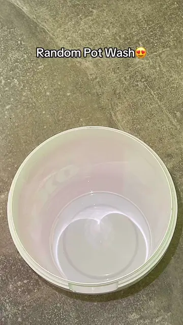 Love a pot wash! Especially when you leave them sit for a few days to harden😍😍