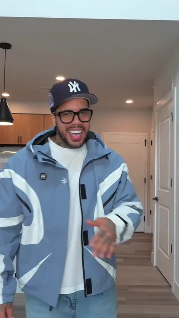 This is giving 90s and early 2000s vibes #windbreaker #windbreakers #fallfashion