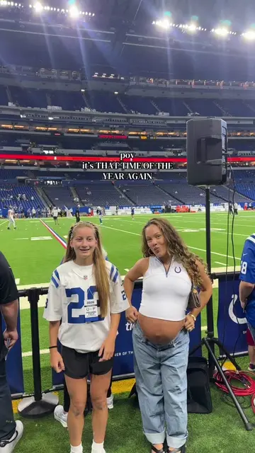 !!!!!!! we’re EXCITEDDDD 🏈🏈✨💙 @Taylor Klem #footballseason #colts #indiana 