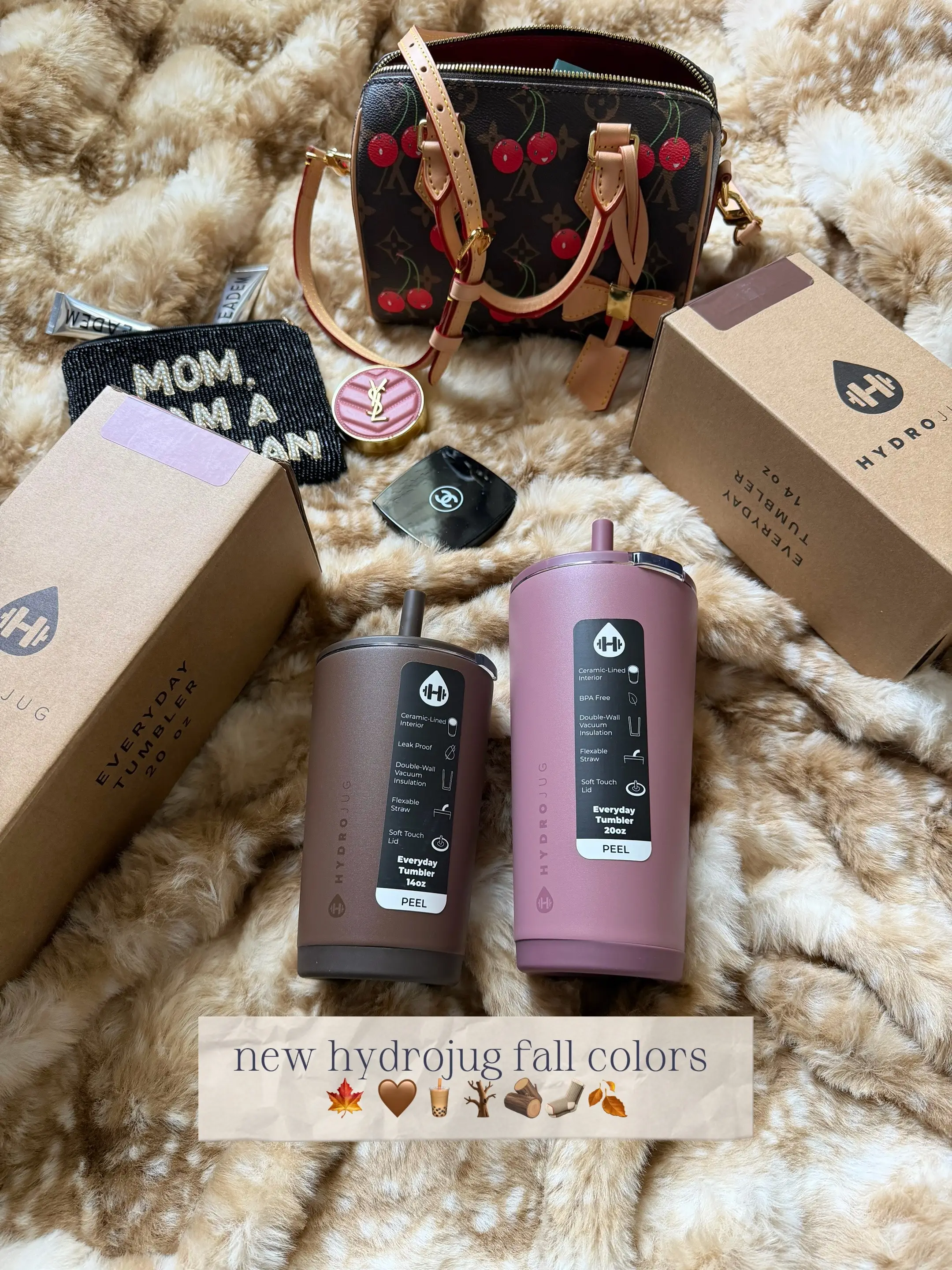 Hydrojug Everyday Traveler in the new colors for fall 😍 @HYDROJUG #hydrojug 