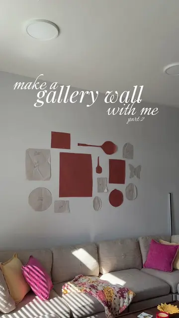 gallery wall is done!! i'm obsessed #gallerywall #apartmentdecor #gallerywallins