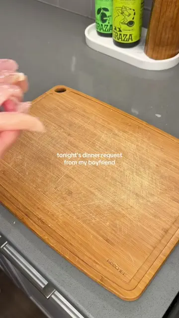 My boyfriend requests this creamy Tuscan orzo with grilled chicken on repeat 🤤✨