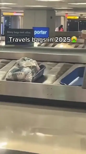 Travel bags before vs travel coats after! #travel #travelhacks #traveltiktok 