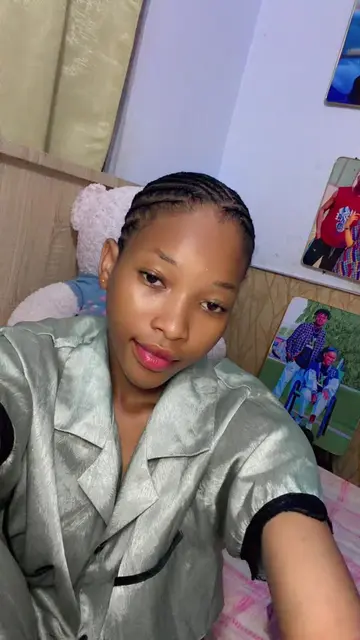 Showing my pretty 🤩 self 🙏🥰