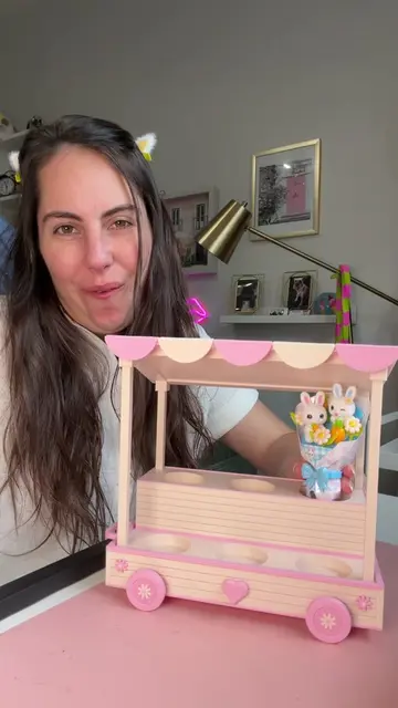 Let’s open some more Kawaii Bouquets to see if we can find the Cats! 🥹