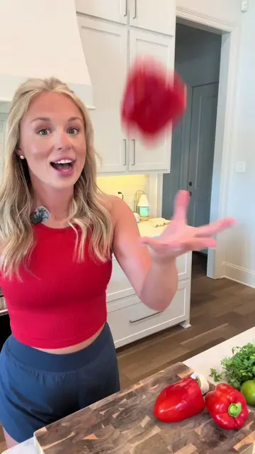 Meals that helped me lose 45 lbs 🤍 Let’s make Chicken Lettuce Wraps! These are 