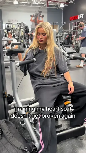 It’s getting stronger💔 #fyp #trending #funnygymvideos #relatable #weightlifting