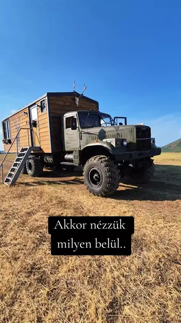 Eladásra szeretnénk kínálni ezt az egyedileg készített Lakókocsit ami önmagában 