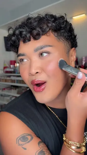 IM MAKING MY OWN ANTI BLUSH?! 😱😱😅🫢 @Jenny #makeup #beauty #viralmakeup #beau