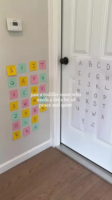 Love a good low prep, screen-free toddler activity ✨ Alphabet and matching pract