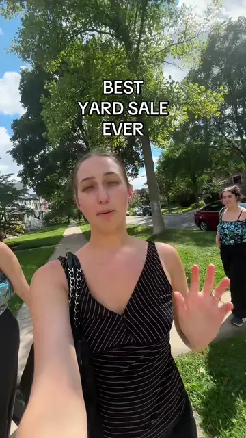 Who wants a haul?! #yardsale #yardsalefinds #garagesale #garagesalefinds #rummag