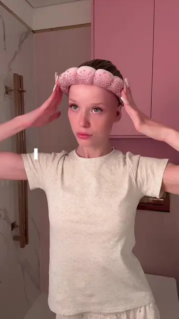 Inst: levary_me 🐰🧴🩰🫧🥥🪞🍦 #skincareroutine #GlowUp #makeuptutorial #grwm 