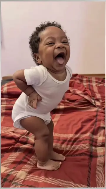 Funny baby 😂😂😂😂#capcut #capcutpioneer #pioneertemplate #ai #babydance 