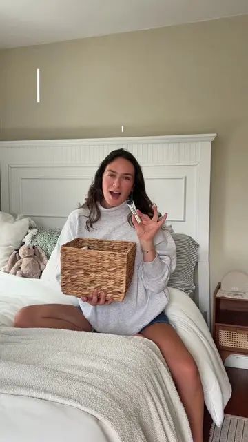 what’s in my bedside basket!!🧺 what are some of your non negotiable?  @DORE & R