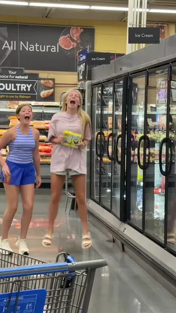 We are some side quest queens, honey, and that’ll neva change! Found the ice cre