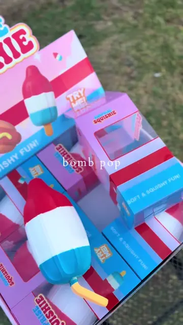 Jumbo Bomb Pop ❤️💙🤍 SUPER squishy, satisfying, and so colorful! It’s definitel