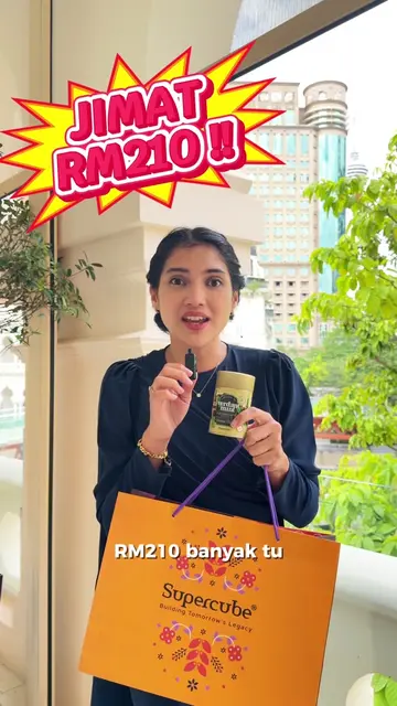 Your sign to join the live 🌟 Trust us, you don't want to miss what's coming. ✨ 