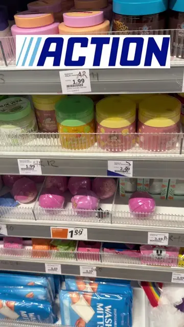 🥭🫧 This mango foaming body scrub from Action looks SO satisfying! 😍 Scrub, fo