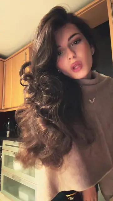 2😚