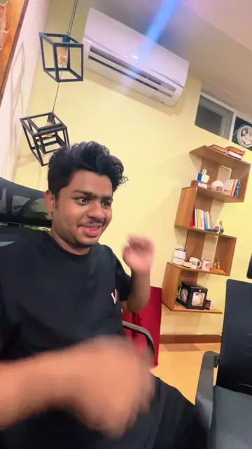 کریلا دکھا کر بھنڈی بیچی #titan