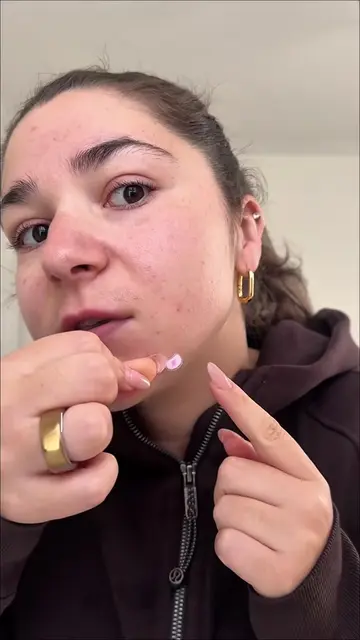 The Rhode patches are indeed tea yall!  @rhode skin  #rhodeskincare #rhode #pimp