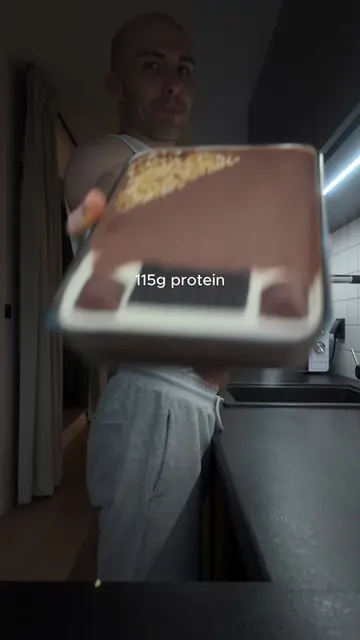Dieting Made Easy (115g Protein Kinder Bueno Bowl) . . . . . . . Approximate mac