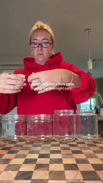 on repeat !!! Weekly overnight oat meal prep #mealprepideas #mealprepbreakfast #