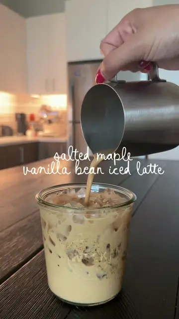 my forever favorite drink 🍁✨☕️ ingredients: * 1/2 tbsp maple syrup * 1 tsp vani
