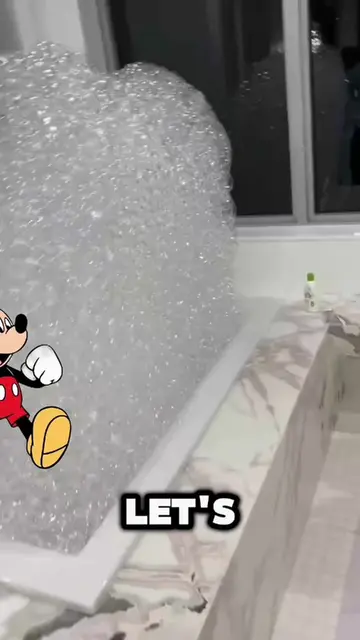 Lets make Mickeys secret bubble bath recipe together! #bubblebath #mickeymouse #