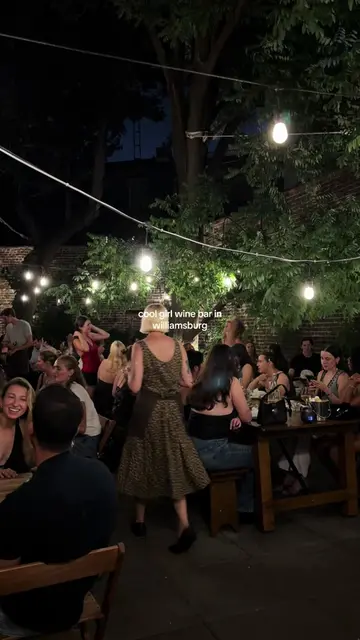cool girl wine bar in williamsburg  #nyc #nycrecs #bar #winebar #brooklyn 