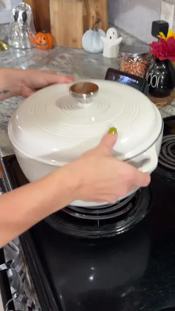 Olive Garden called… they want their soup back. 🤭🍲 This Copycat Chicken Gnocch
