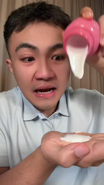 Ada yang baru lagi nich dari emina?! Moisturizer pencerah sampe ada tiga?! Bedan