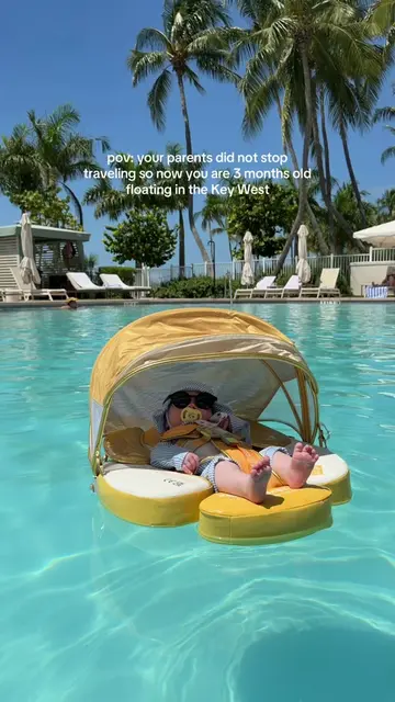 living his best life 🌴 #3monthsold #momtok #postpartum #babyvacation #firsttime