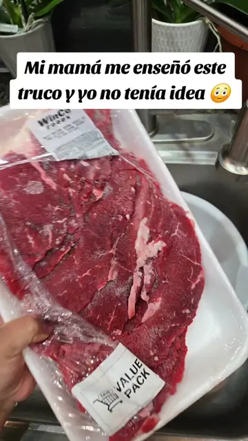 Un truquito sencillo que aprendí de mi mamá para descongelar la carne. 🥩✨ ¿Uste
