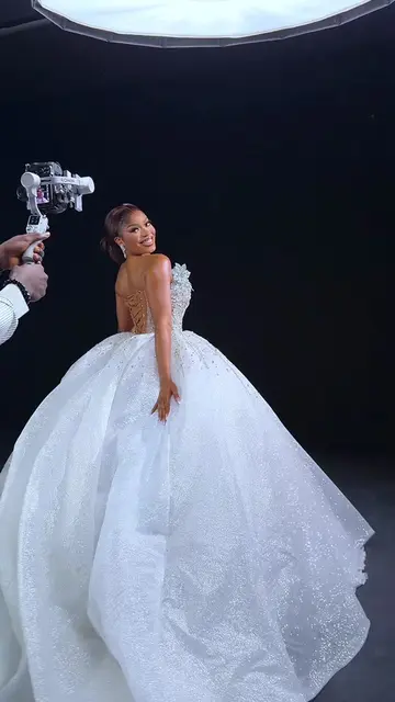 Art or Art 😍🤍 .. Bridal dress : @sophiexx_bridal .. #sophiexxng #sophiexxbrida